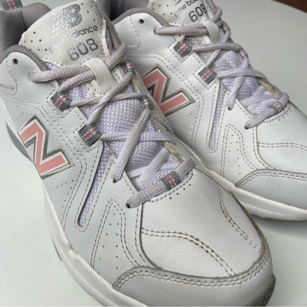 New Balance 608 v5 White Pink Classic Trainer Shoes - Women's Size 9.5 Narrow 2A